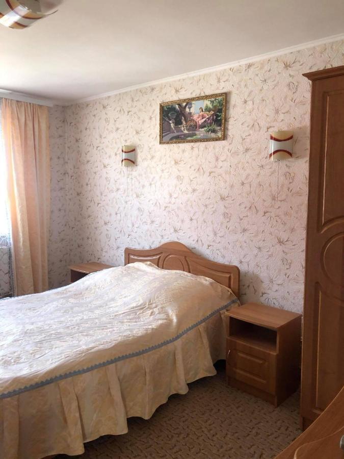 Садиба Диво Квітка Tatariv Esterno foto